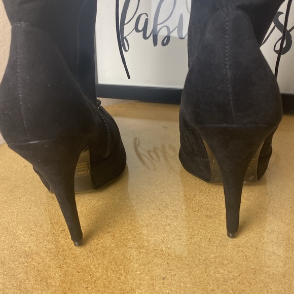 Fashion Nova Pointy Zip Up Boots - Picture 4 of 8